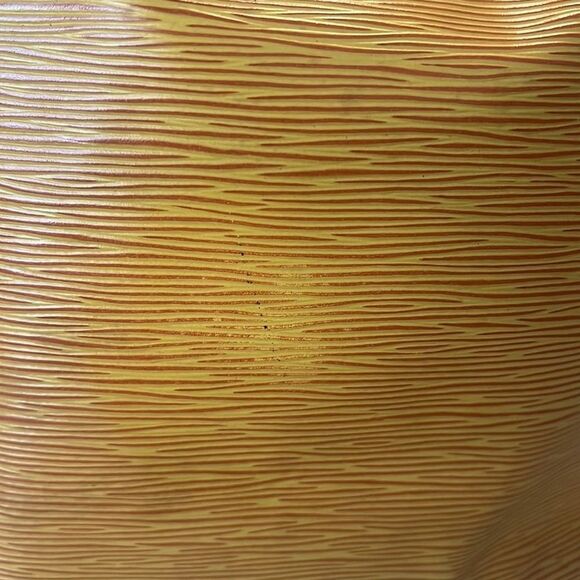 Louis Vuitton Epi Noe GM Yellow Drawstring Closure Bucket Bag AR1924 - Picture 10 of 16